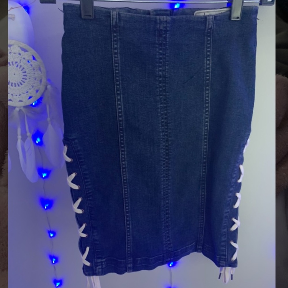 Free People lace up skirt